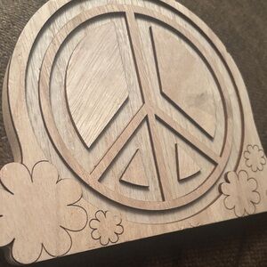 Wooden Paintable Peace Sign Art Project / Decor Item